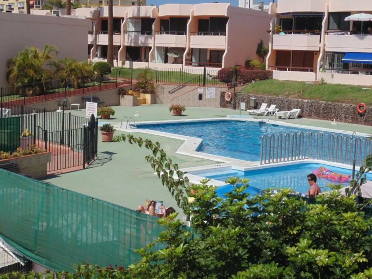 Sunny Apartment Near The Beach With Wifi, Balcony And Pool Los Cristianos  Los Cristianos (Tenerife)