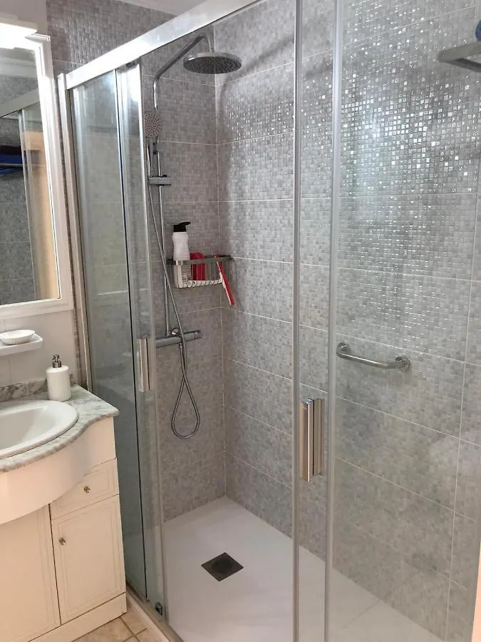 Sunny Apartment Near The Beach With Wifi, Balcony And Pool Los Cristianos  Los Cristianos (Tenerife)